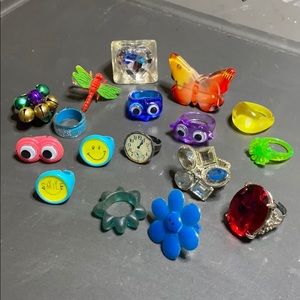 17 Costume Plastic Costume Rings